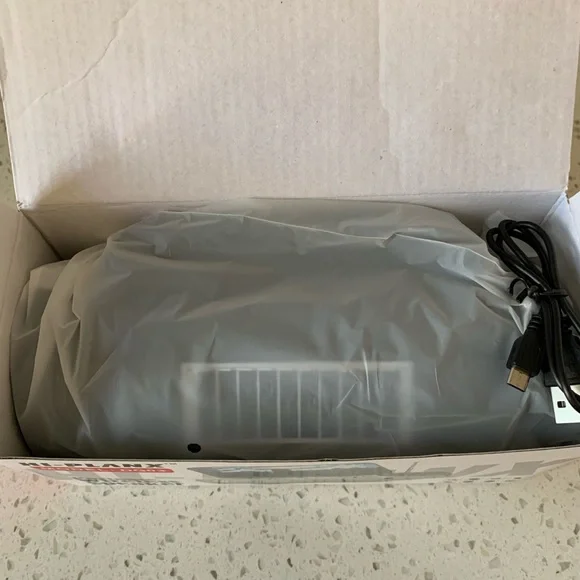 Solar Bluetooth Speaker/Light - Picture 7 of 7